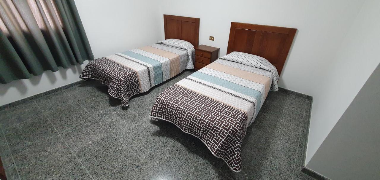 라 레스팅가 La Marina III Atico B 아파트 외부 사진